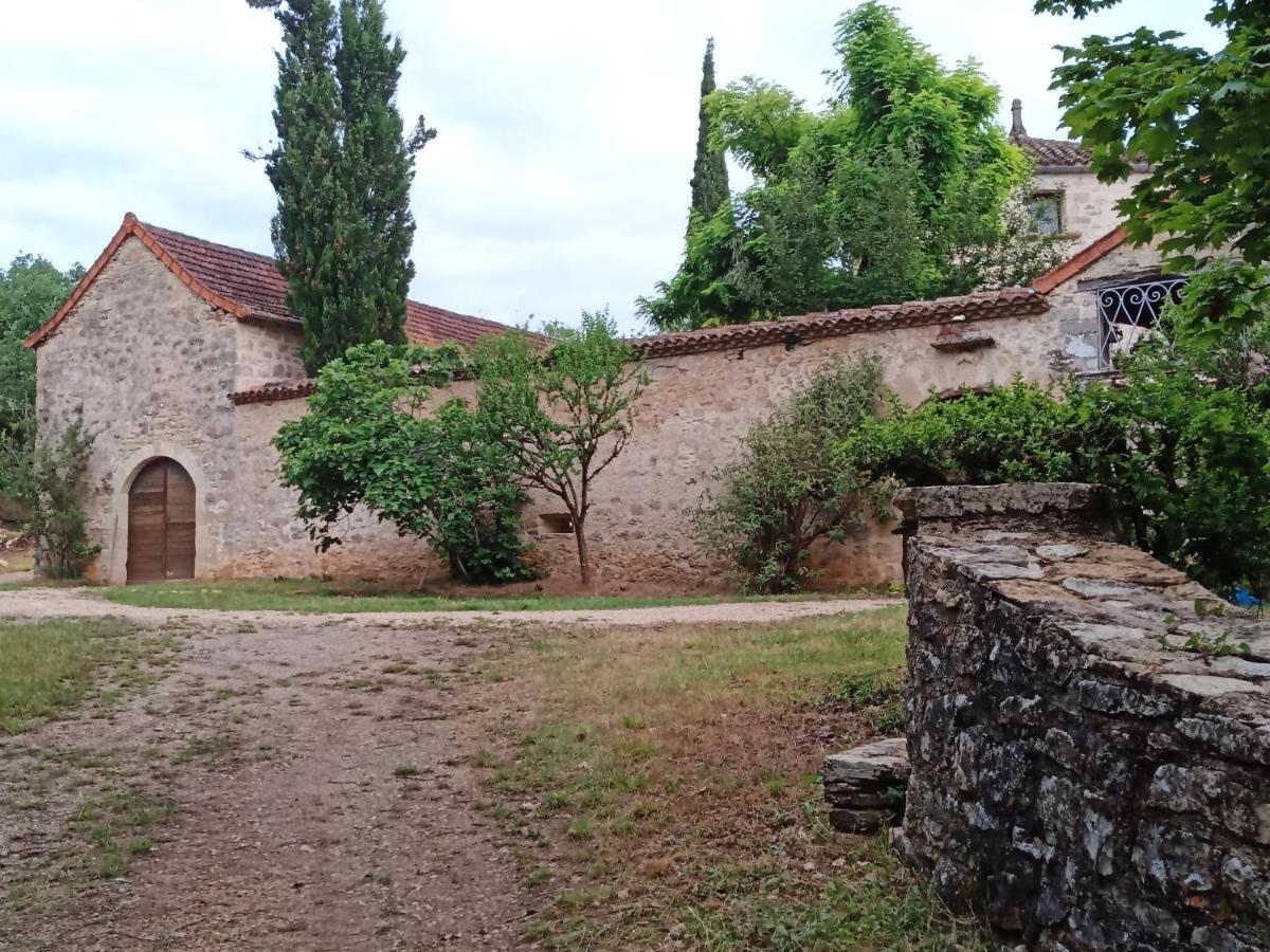 Les Granges De L Abbaye Bed & Breakfast Ginals Екстериор снимка
